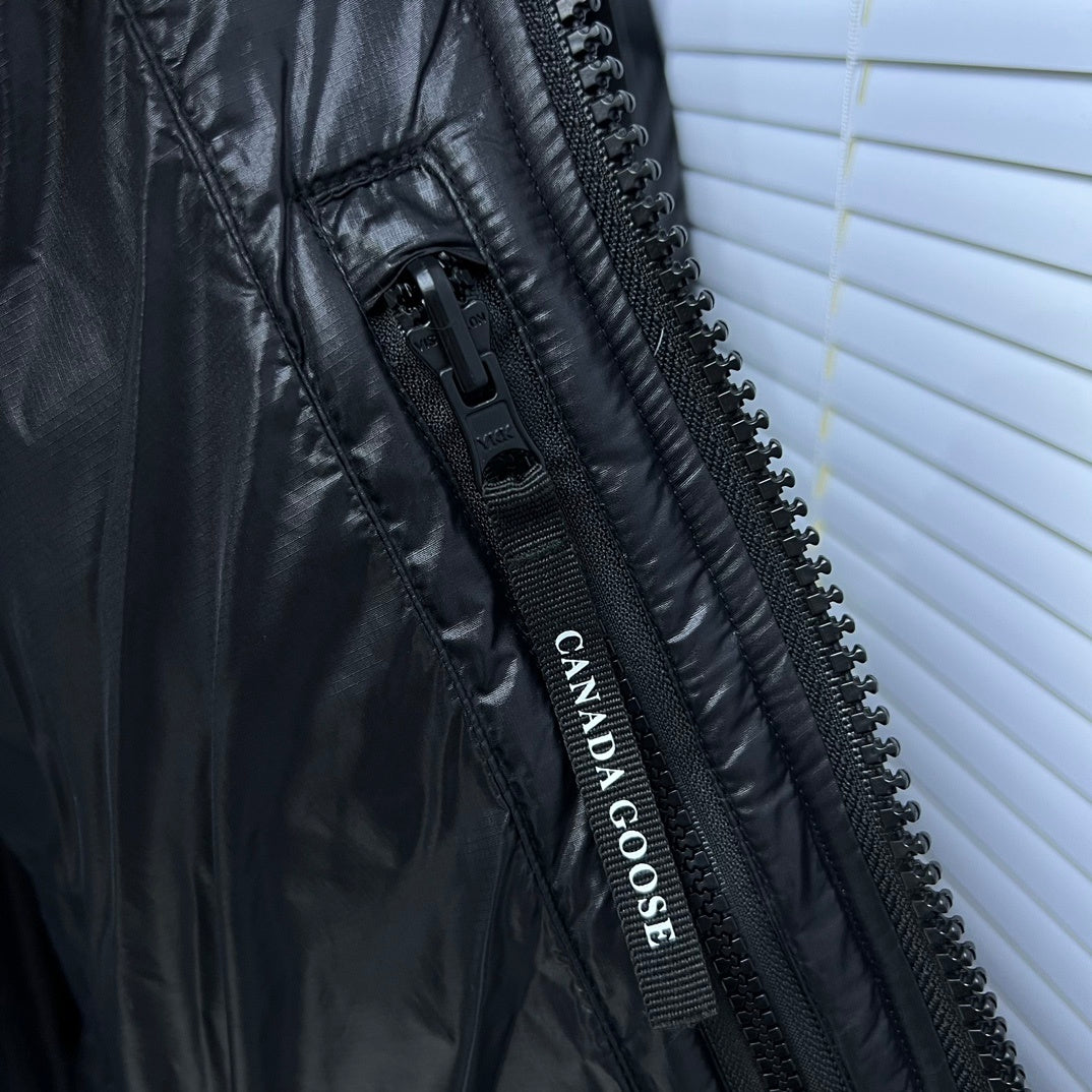 Canada Goose Black Logo-Zip Hooded Down Jacket