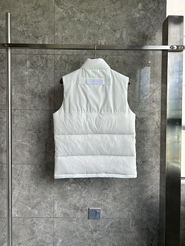 Canada Goose Cream Down Vest